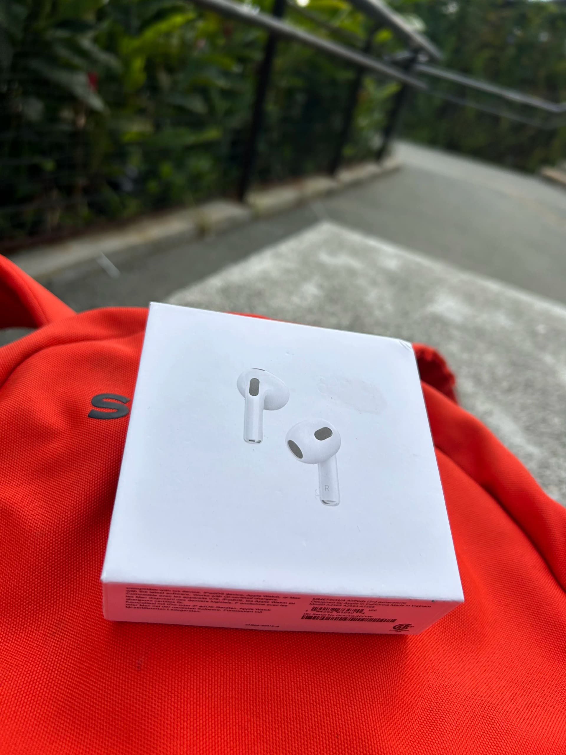 AIRPODS DE TERCERA GENERACIÓN