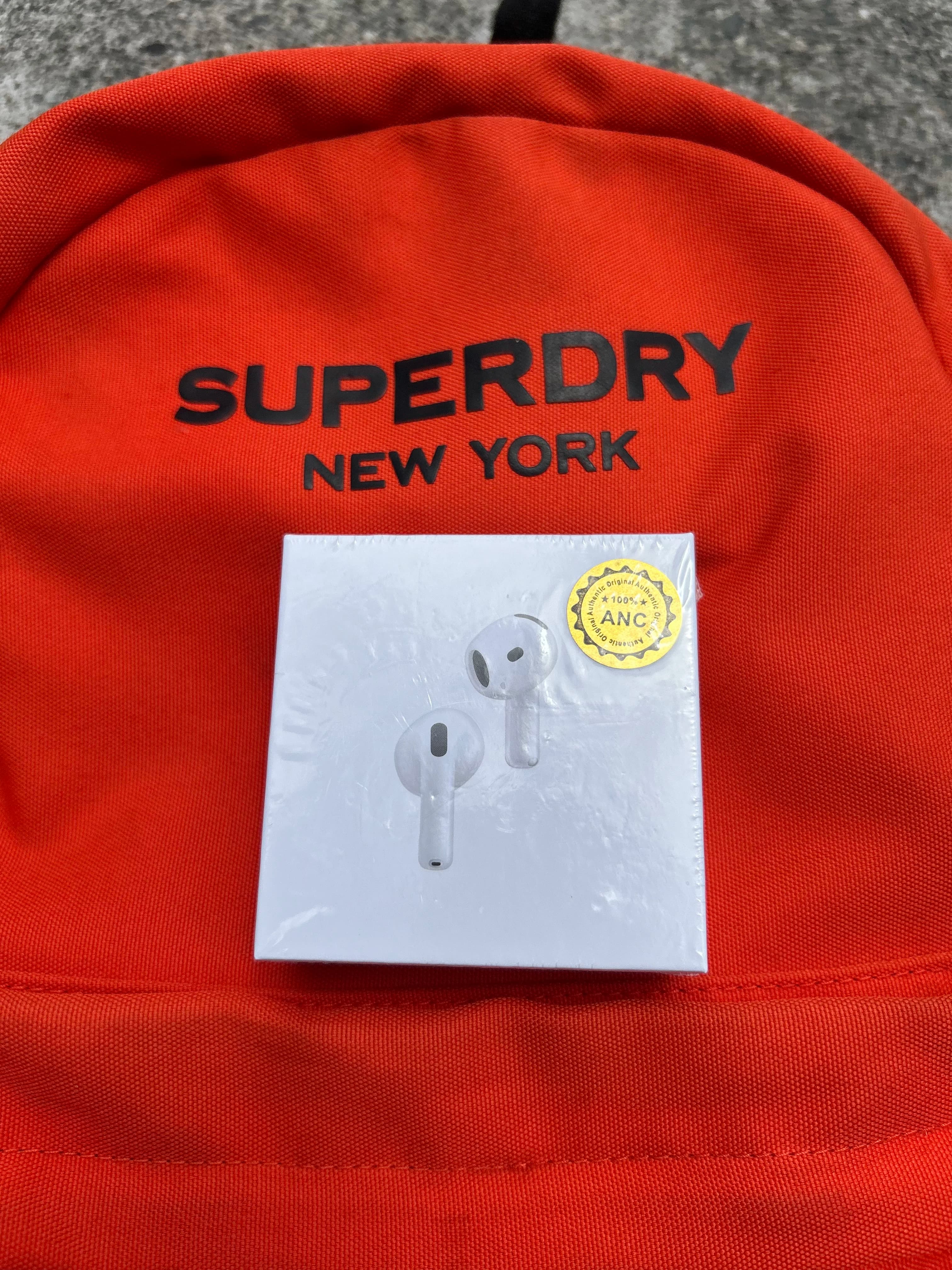 AIRPODS DE CUARTA GENERACIÓN